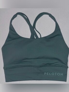 lululemon athletica/ Pelaton sage green crisscross sports bra
